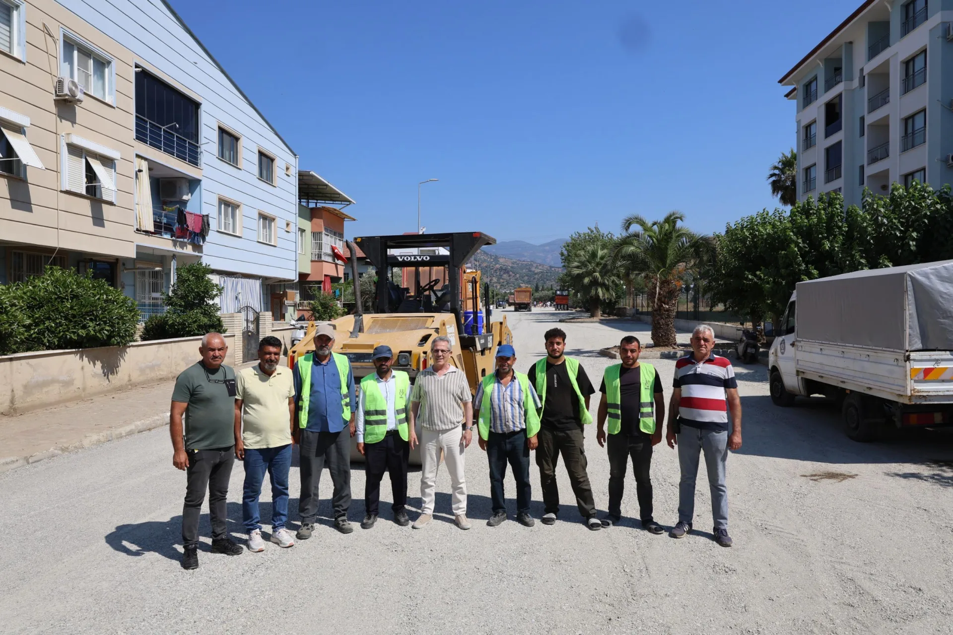 Başkan Tetik 41 noktadaki yol çalışmalarını yerinde inceledi